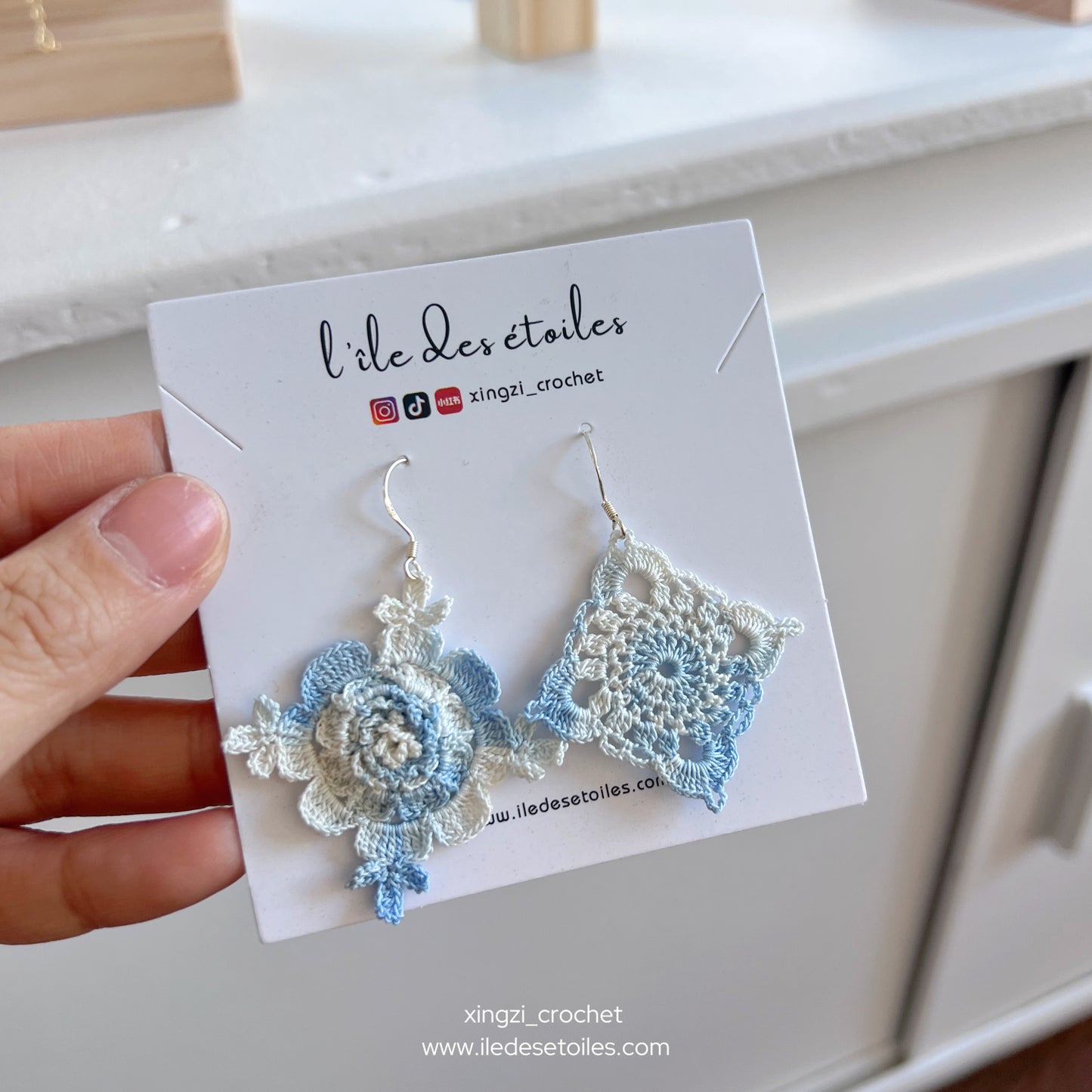 Beaux motifs délicats en micro crochet