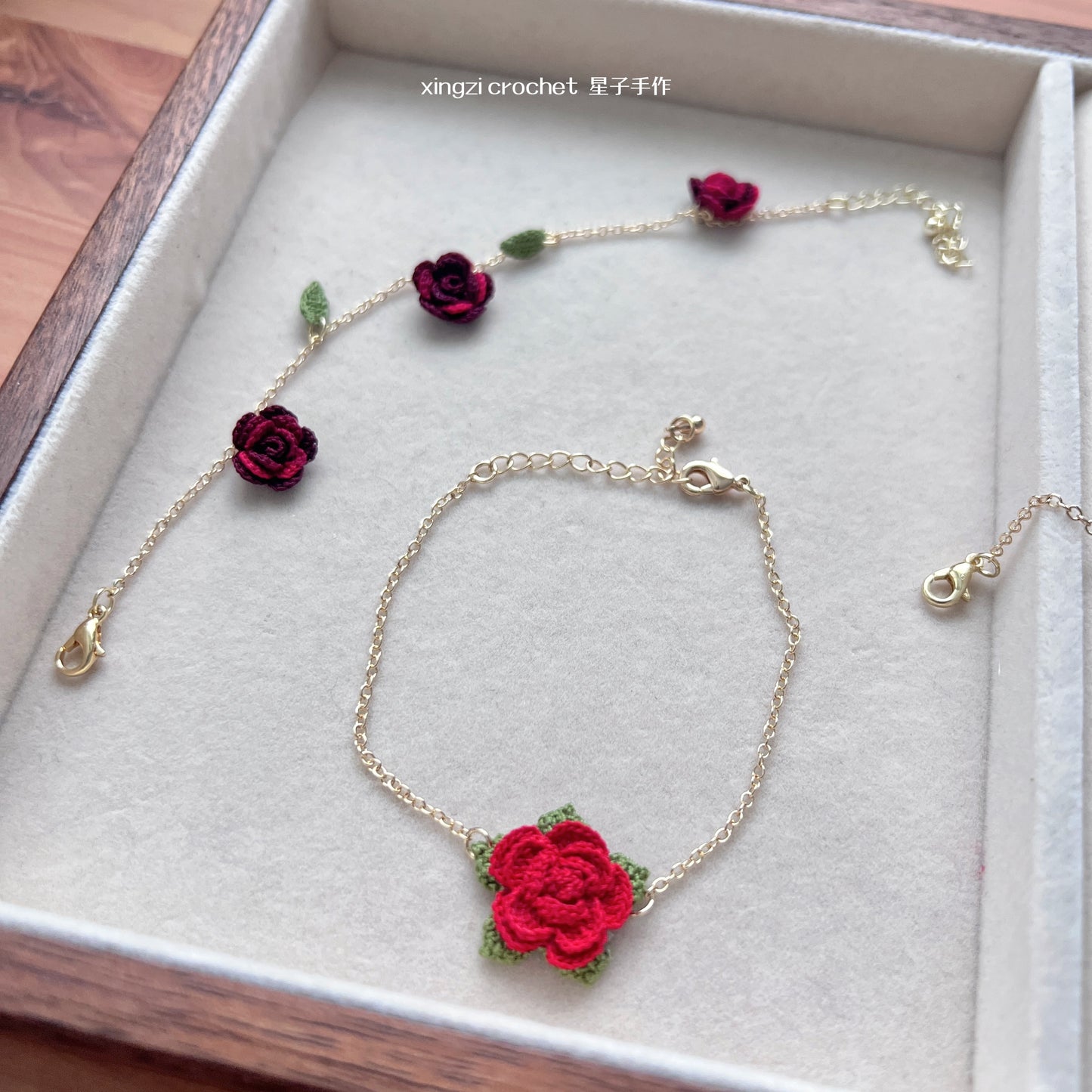 Bracelet micro crochet fleurs, tournesol/rose