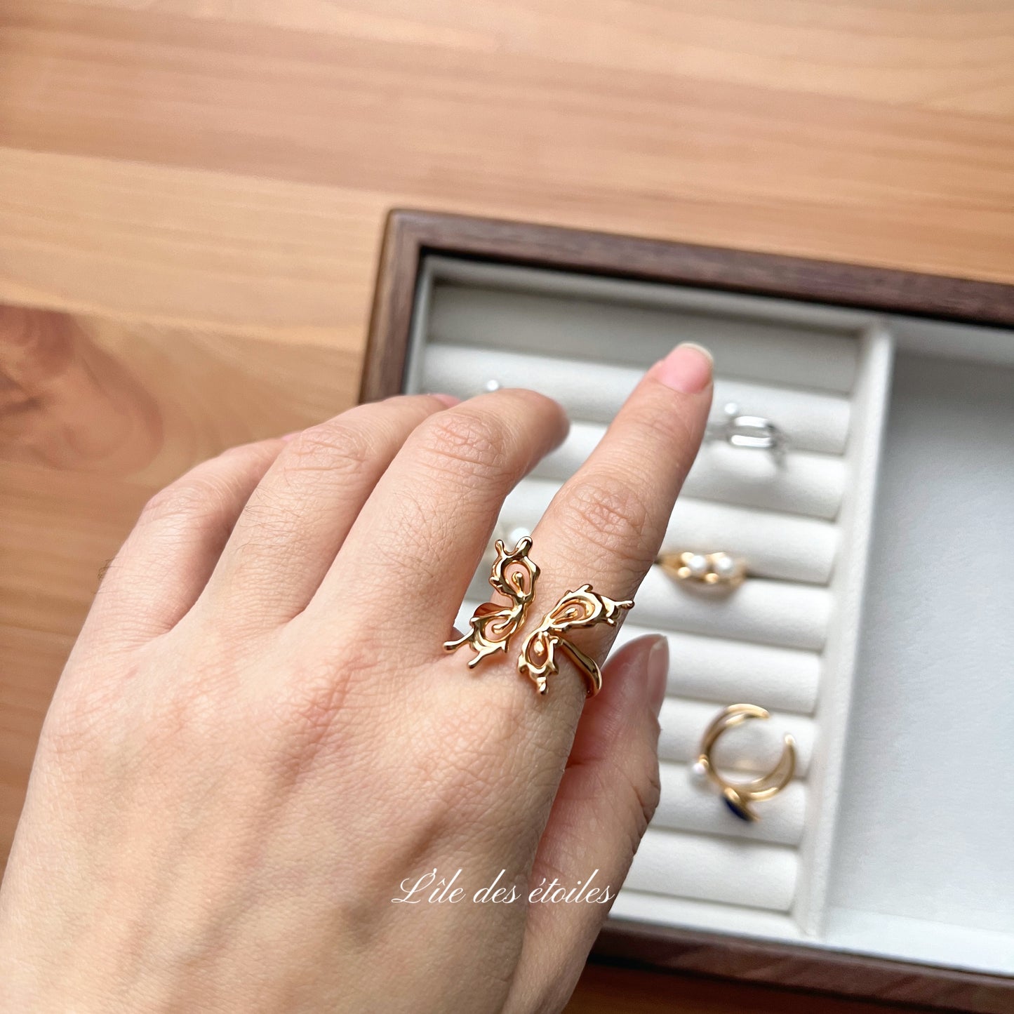Bague en argent à motif de papillon