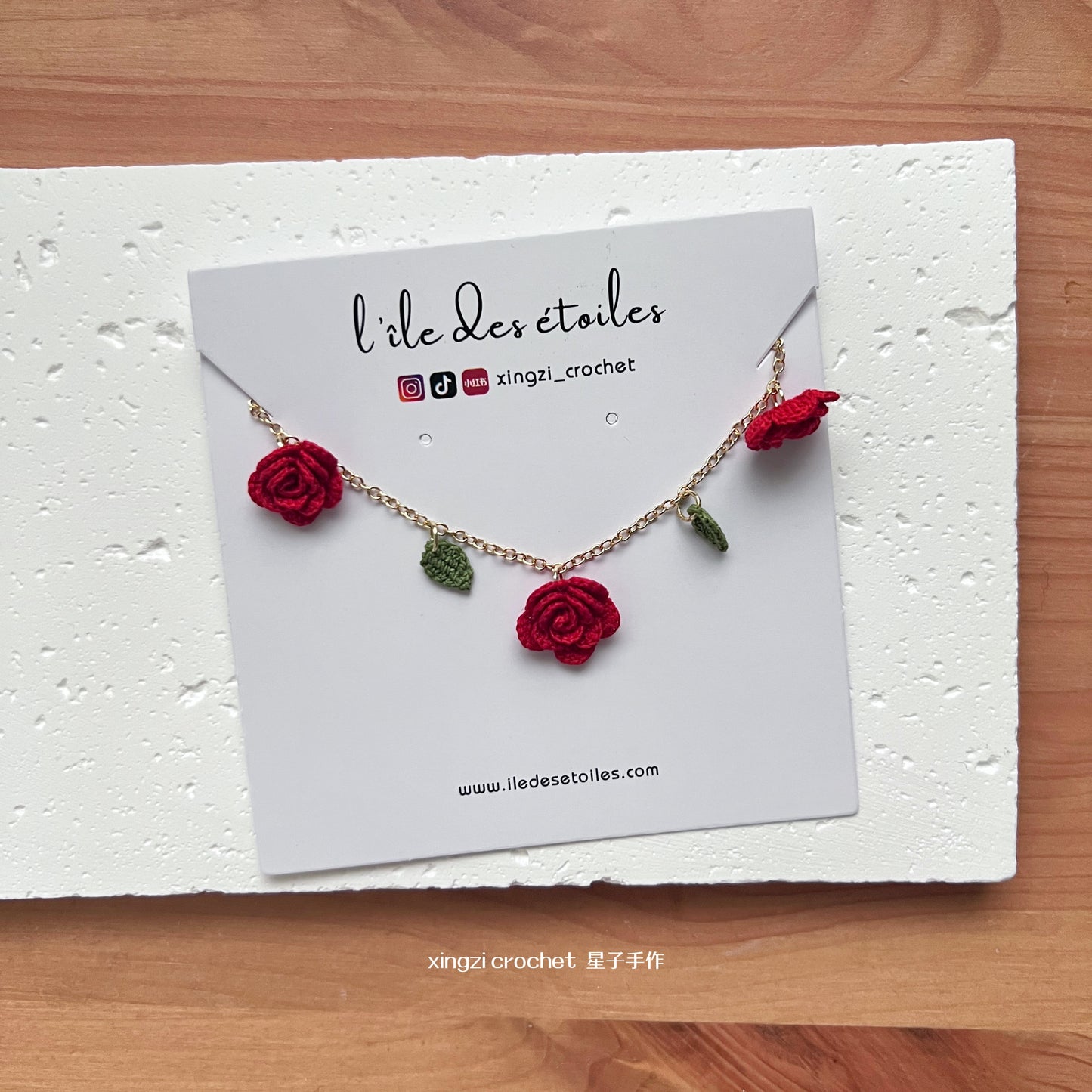 Bracelet micro crochet fleurs, tournesol/rose