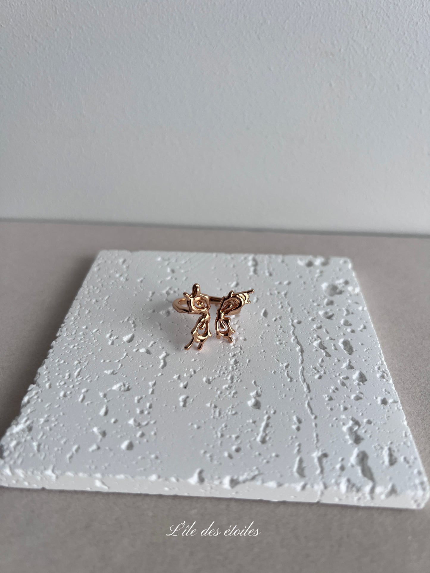 Bague en argent à motif de papillon