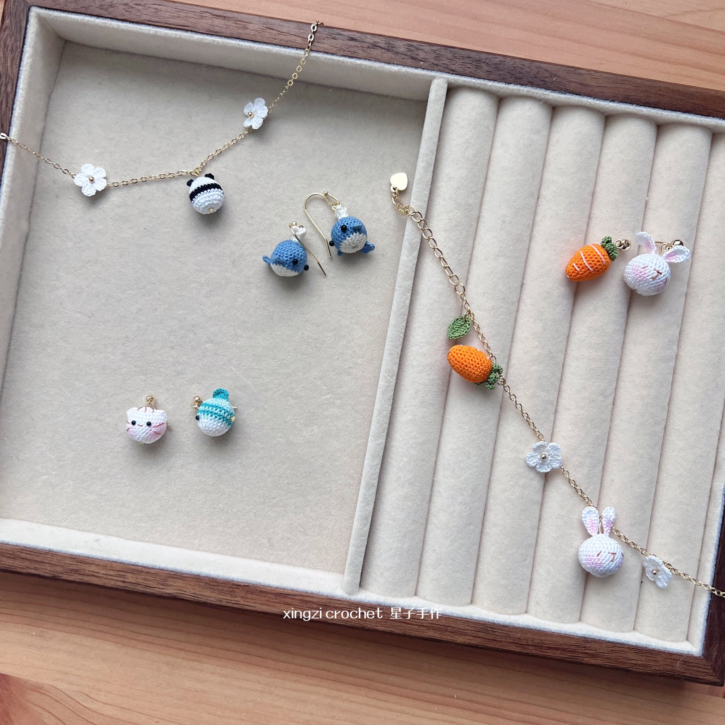 Boucles d'oreilles et bracelets de la collection Animal / Baleine, lapin, chat et panda