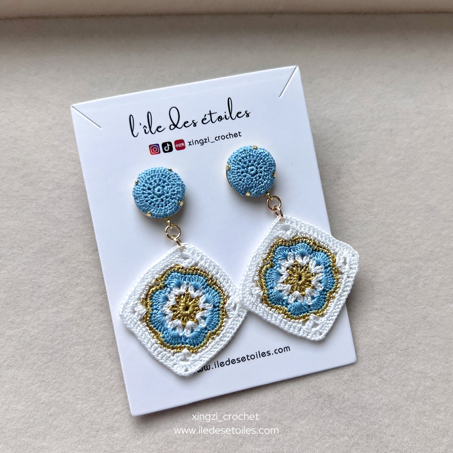 Beaux motifs délicats en micro crochet