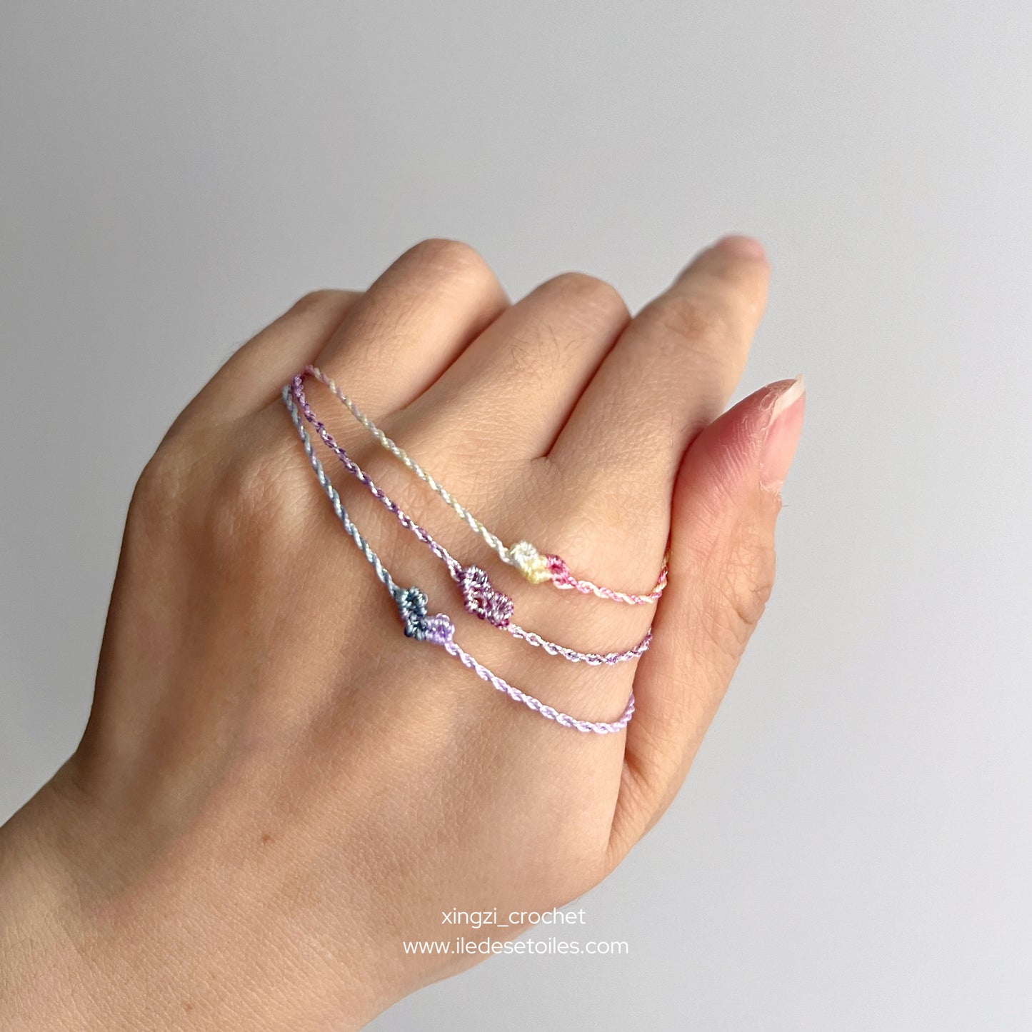 Knotting bracelet heart shaped