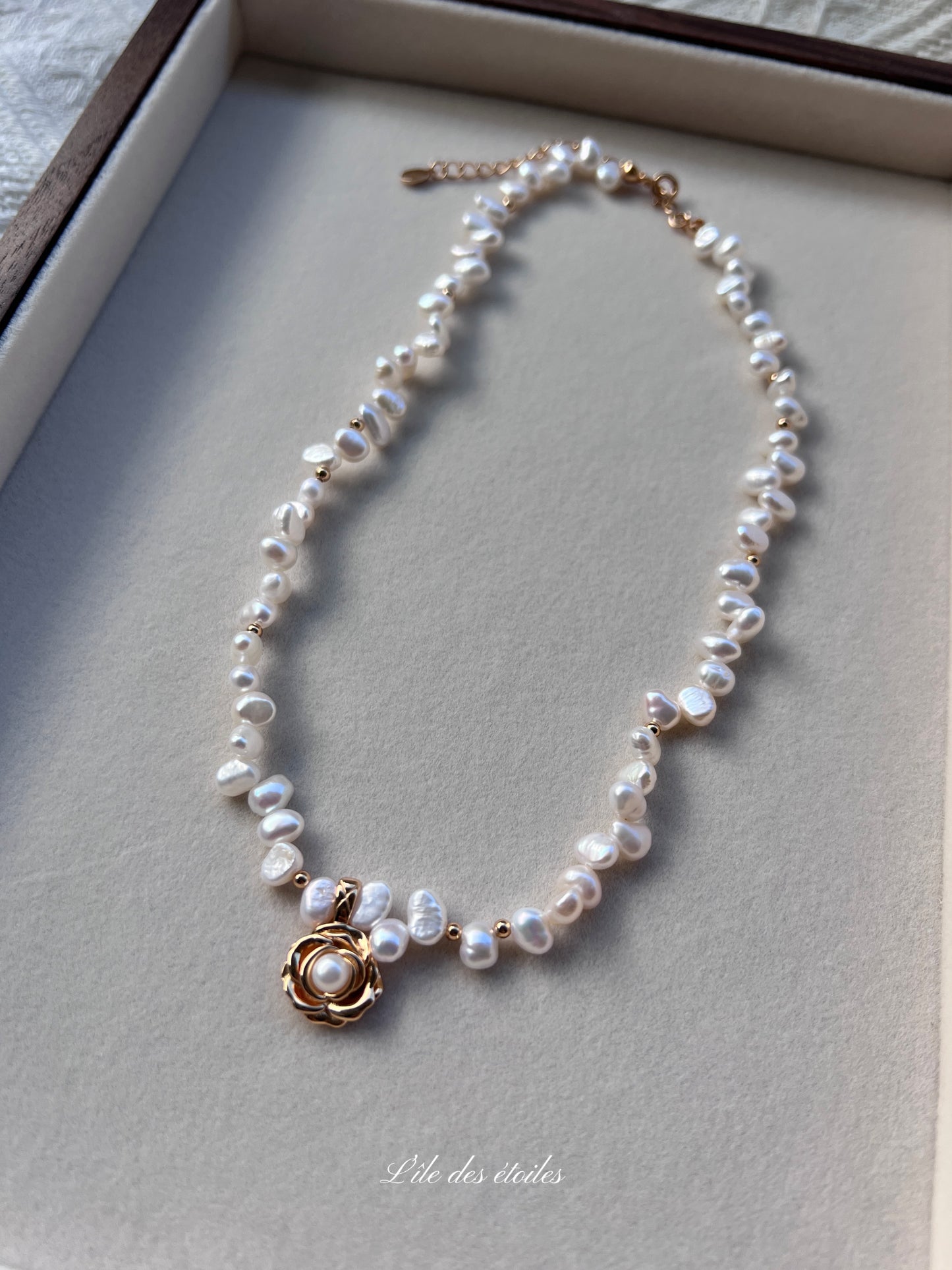 Collier de perles Camélia