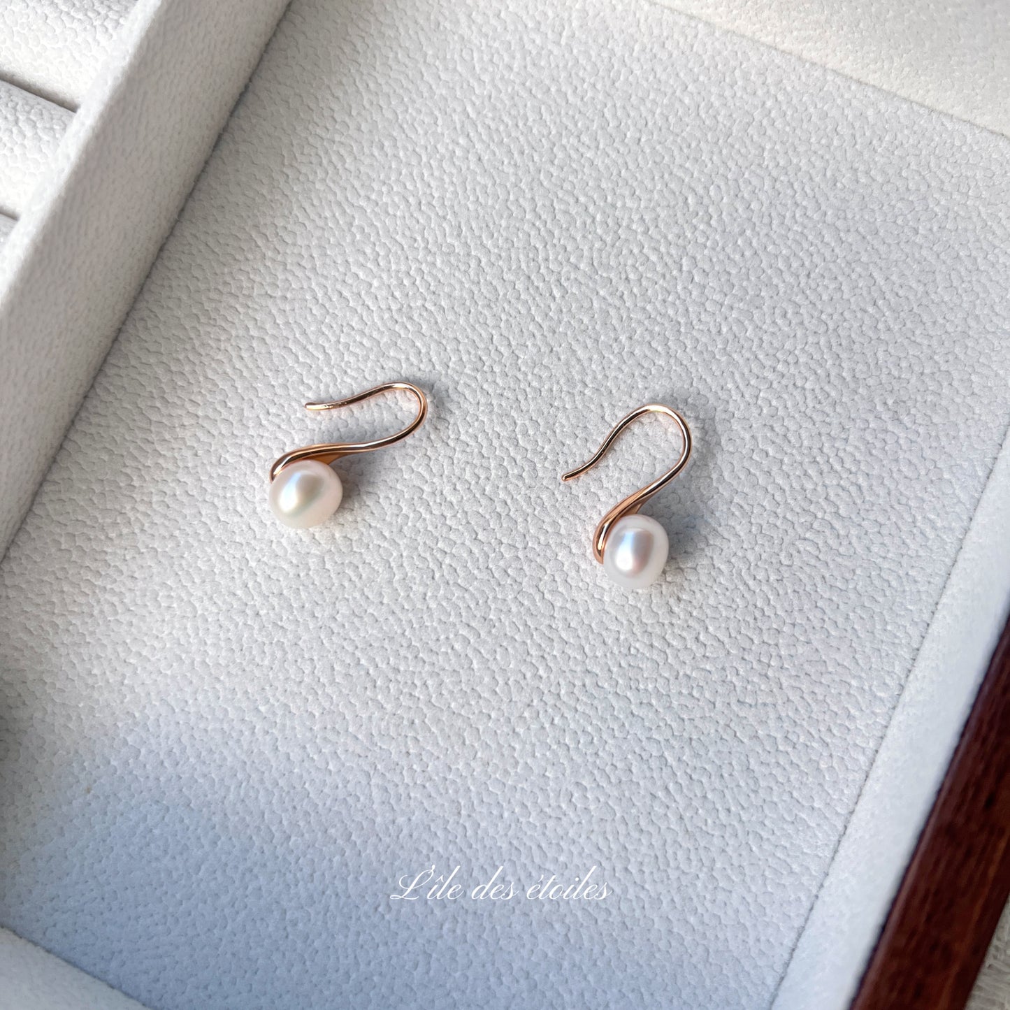 Boucles d'oreilles classiques en perles naturelles