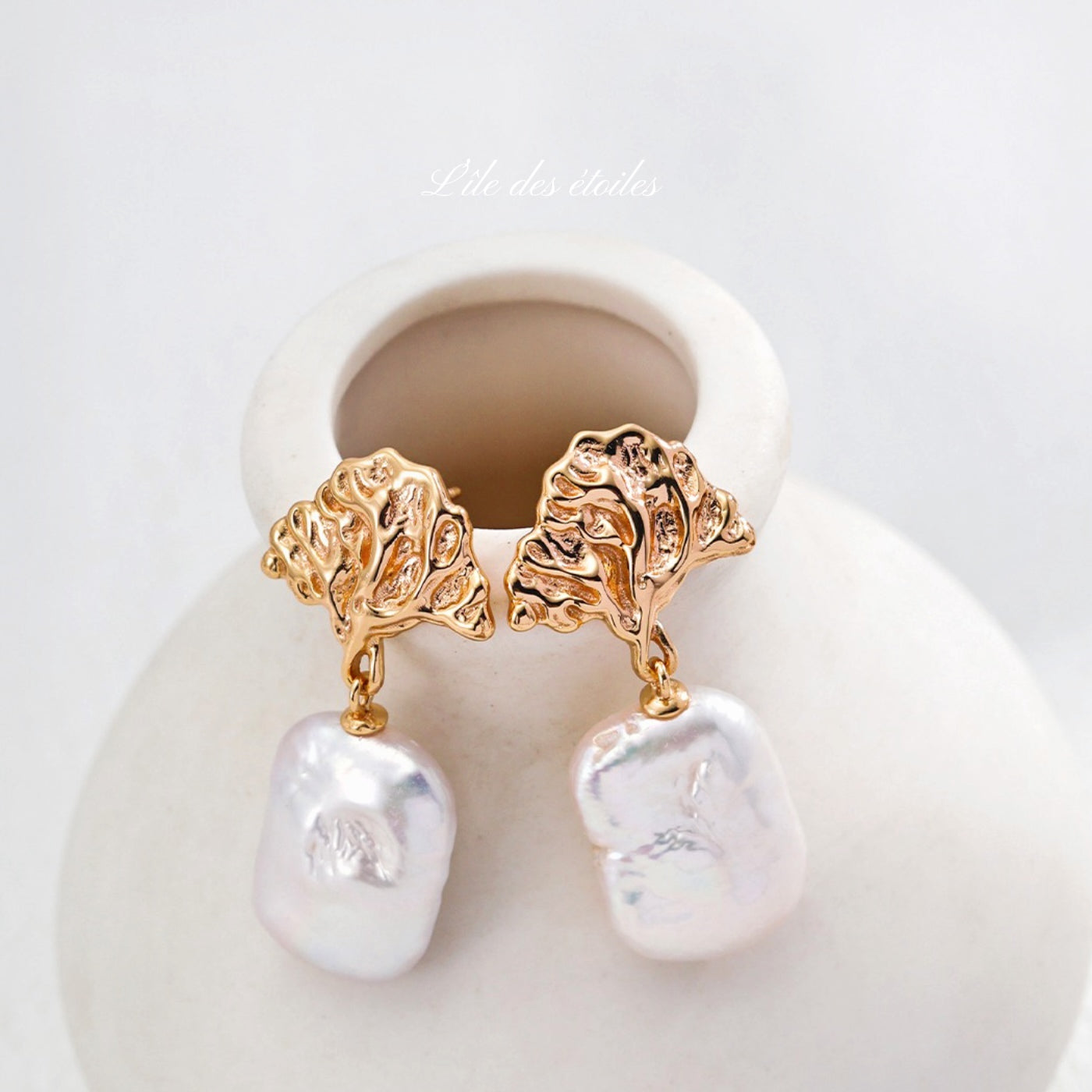 Boucles d'oreilles en forme de la cime d’un arbre avec perles baroques